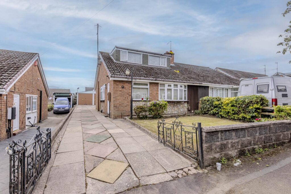 Hayes Street, Bradeley