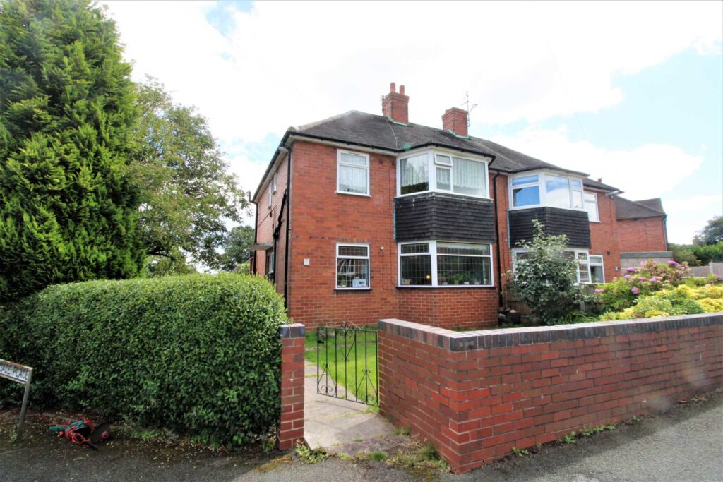 Earls Drive, Clayton