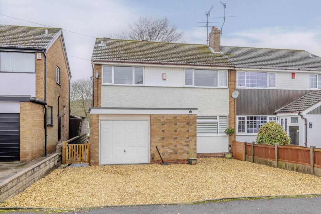 Renfrew Close, Newcastle, ST5