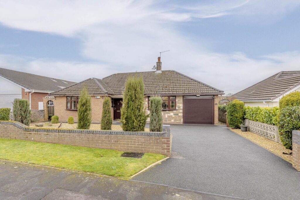 Diamond Ridge, Barlaston, ST12