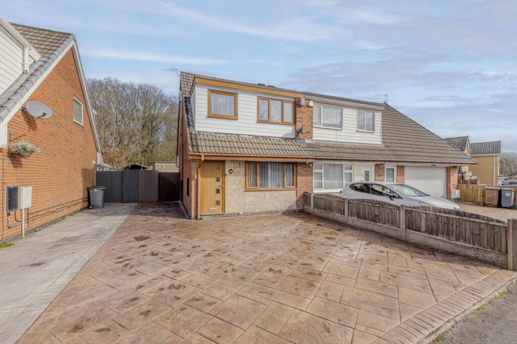 Defoe Drive, Stoke-On-Trent, ST3