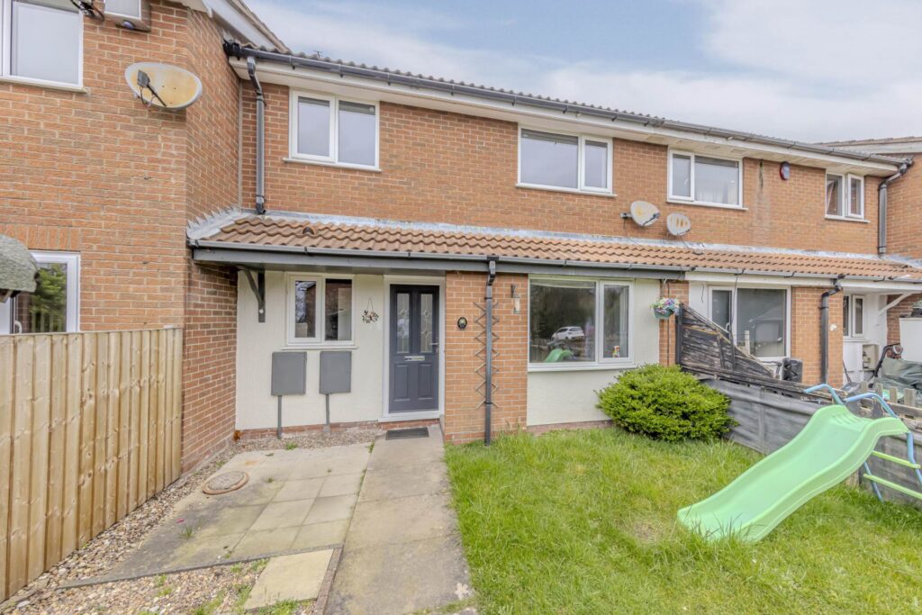 Winterside Close, Newcastle, ST5