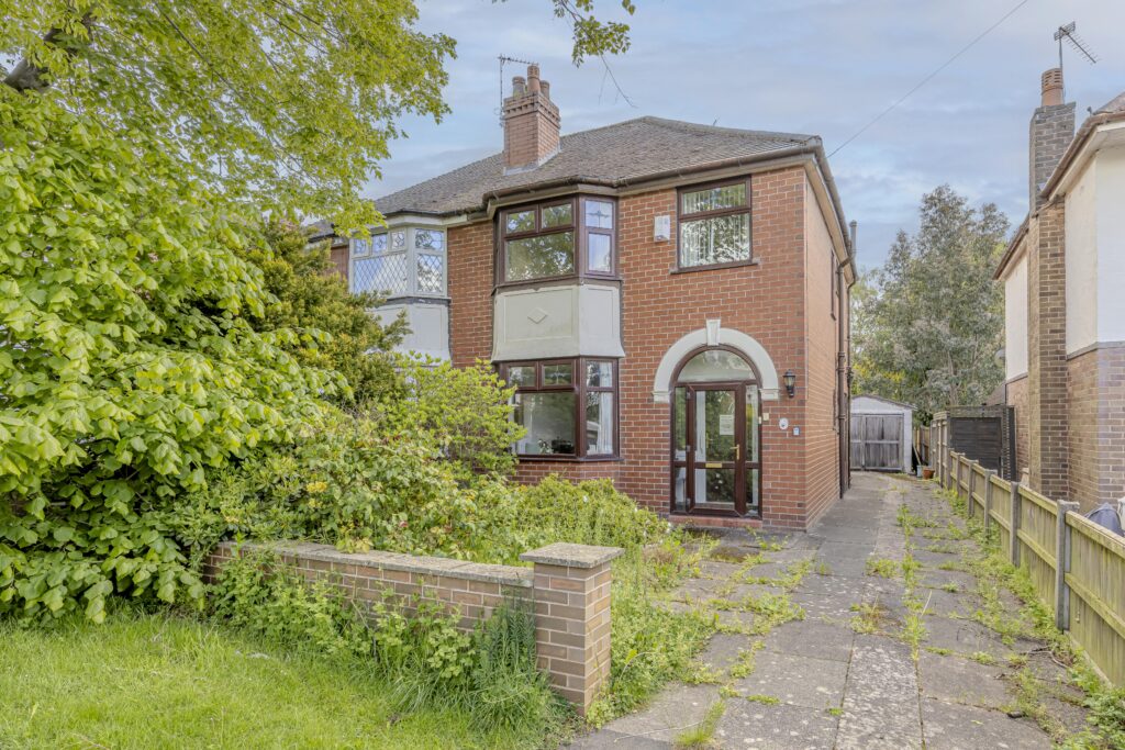 Lincoln Avenue, Newcastle, ST5