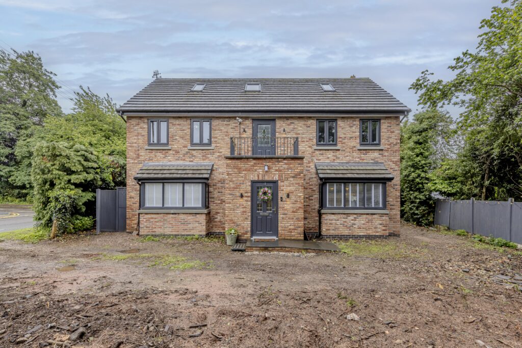Yarnfield Parkway, Yarnfield, ST15
