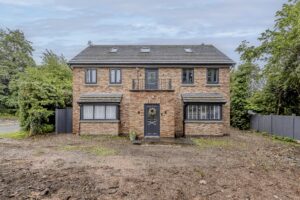 Yarnfield Parkway, Yarnfield, ST15