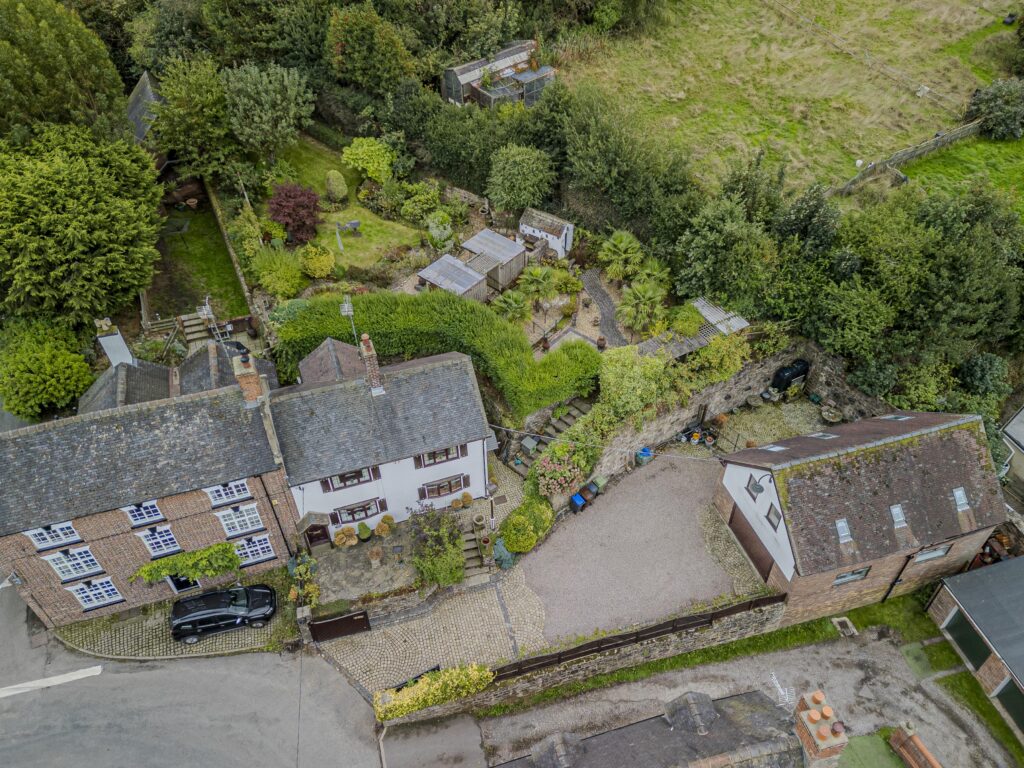 High Street, Dilhorne, ST10