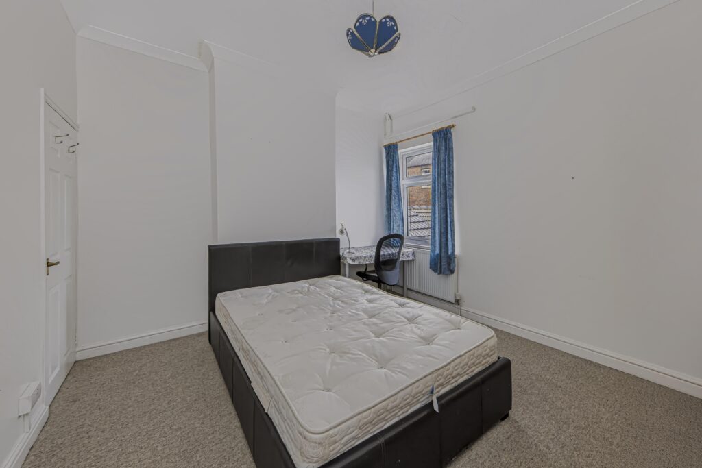 Rear Bedroom, Lynam Street