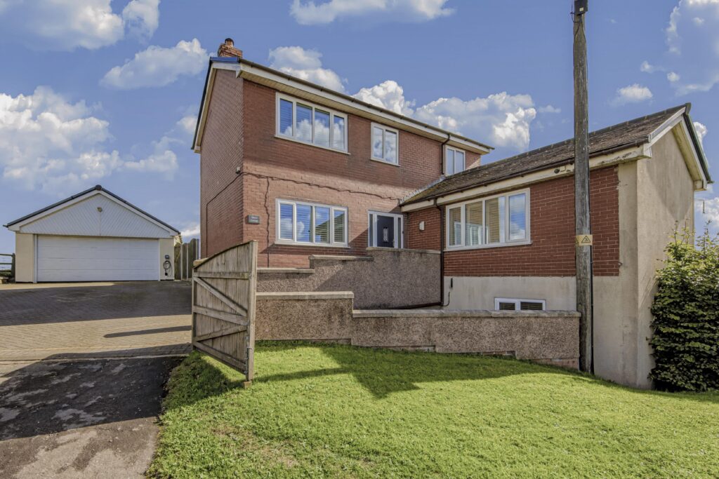 Leek Road, Werrington, ST9