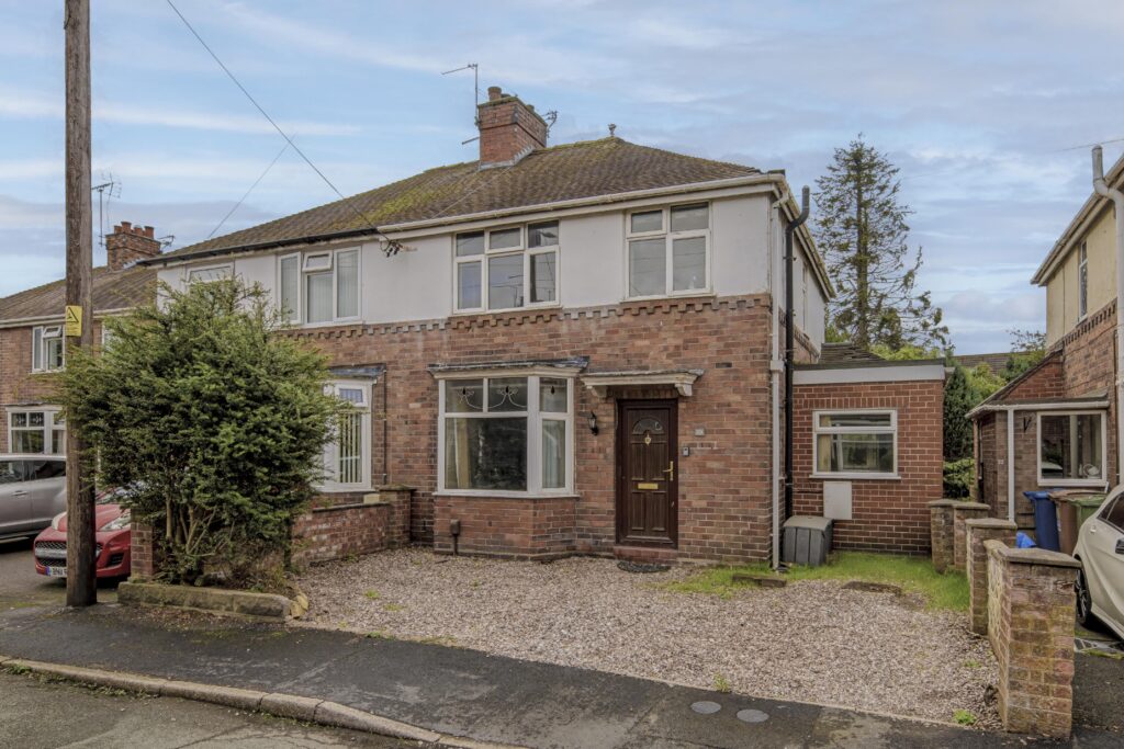Longfield Avenue, Stone, ST15