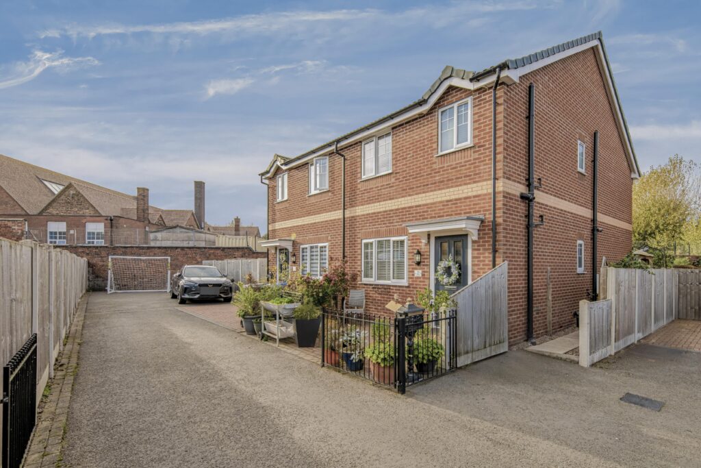 Grove Road, Stoke-On-Trent, ST4